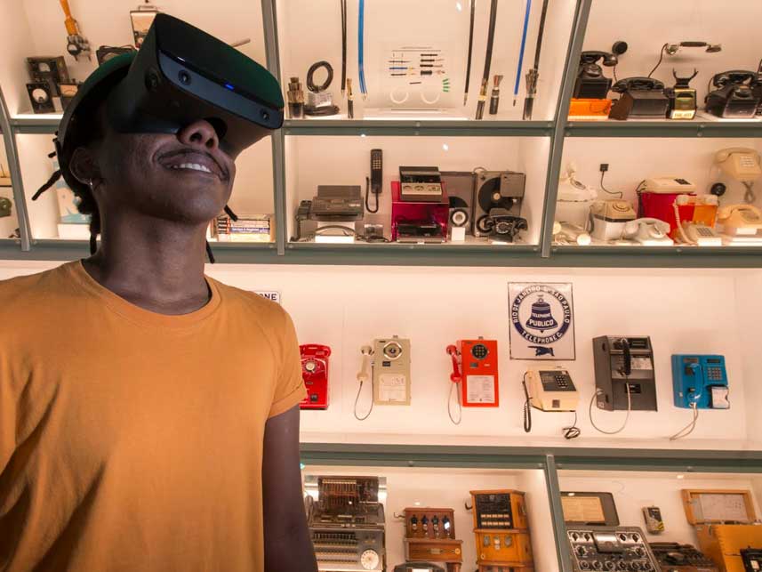Futuros — Arte e Tecnologia / Musehum в Рио-де-Жанейро